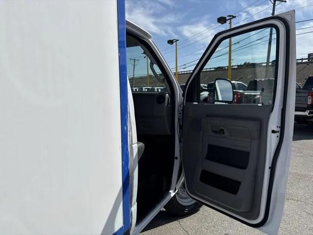 2023 Ford E-350 Cutaway Base