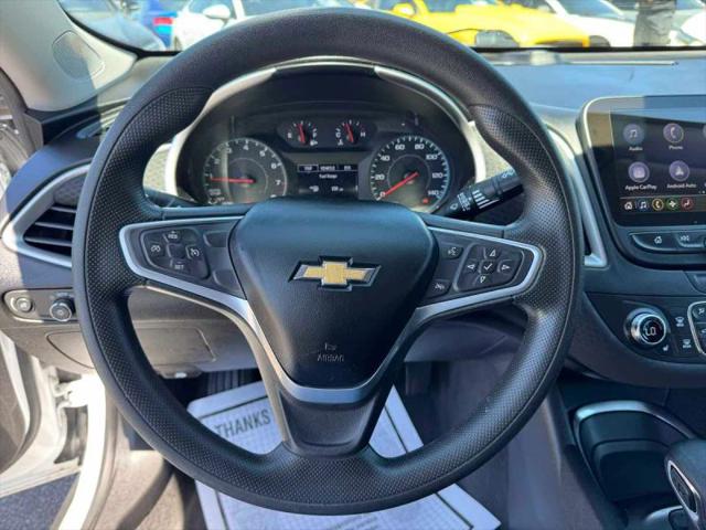 2022 Chevrolet Malibu FWD LT
