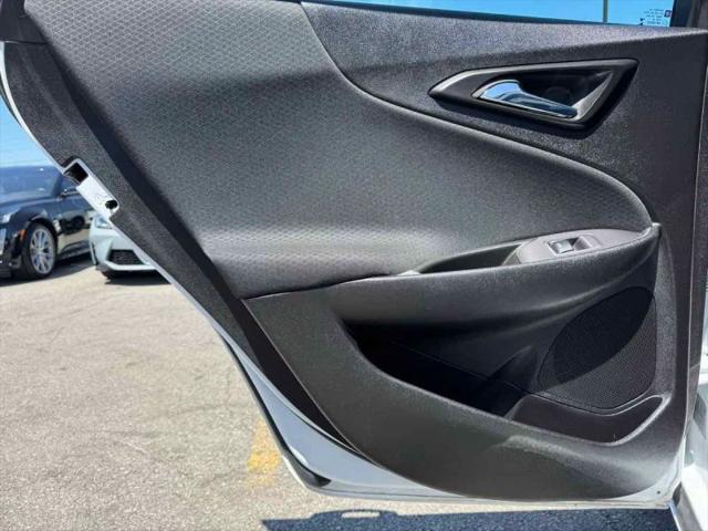 2022 Chevrolet Malibu FWD LT