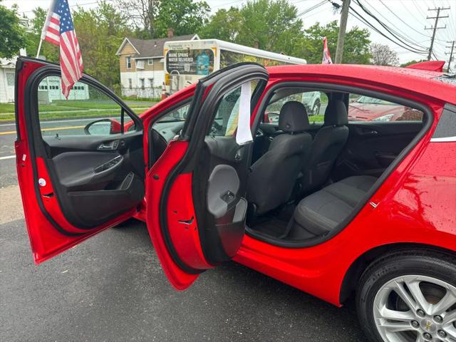2017 Chevrolet Cruze LT Auto