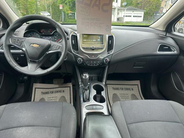 2017 Chevrolet Cruze LT Auto