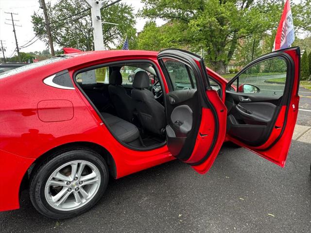2017 Chevrolet Cruze LT Auto