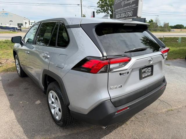 2024 Toyota RAV4 LE