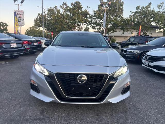 2021 Nissan Altima SR FWD