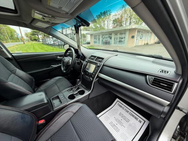 2015 Toyota Camry SE