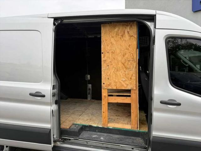 2023 Ford Transit Cargo Van Medium Roof w/LWB