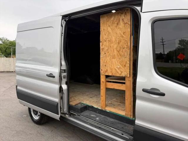 2023 Ford Transit Cargo Van Medium Roof w/LWB