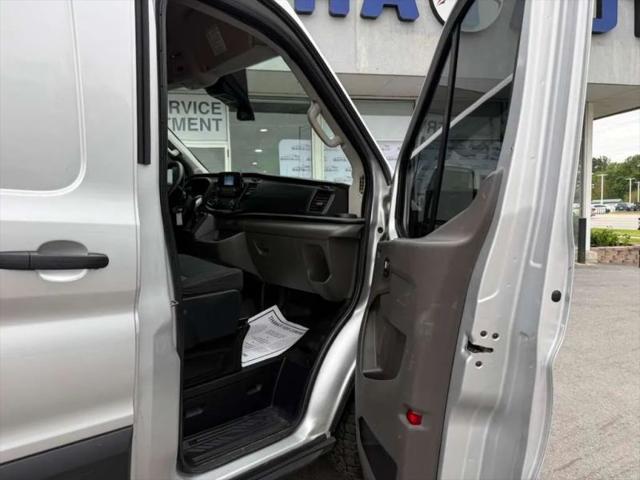 2023 Ford Transit Cargo Van Medium Roof w/LWB