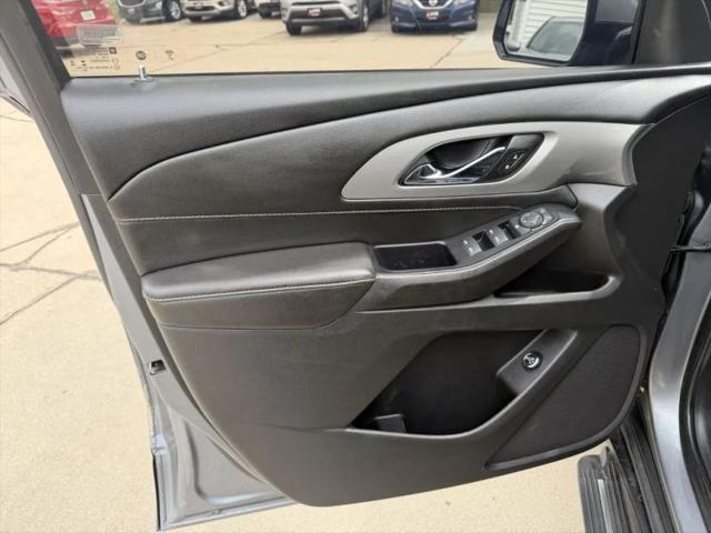 2020 Chevrolet Traverse AWD LT Cloth