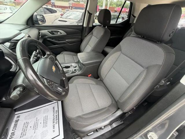 2020 Chevrolet Traverse AWD LT Cloth