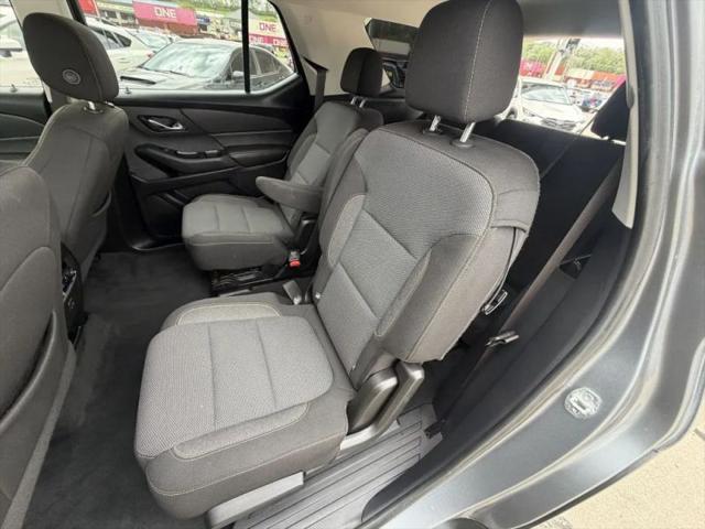 2020 Chevrolet Traverse AWD LT Cloth