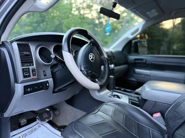2011 Toyota Tundra Grade 5.7L V8
