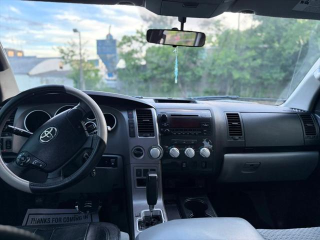 2011 Toyota Tundra Grade 5.7L V8