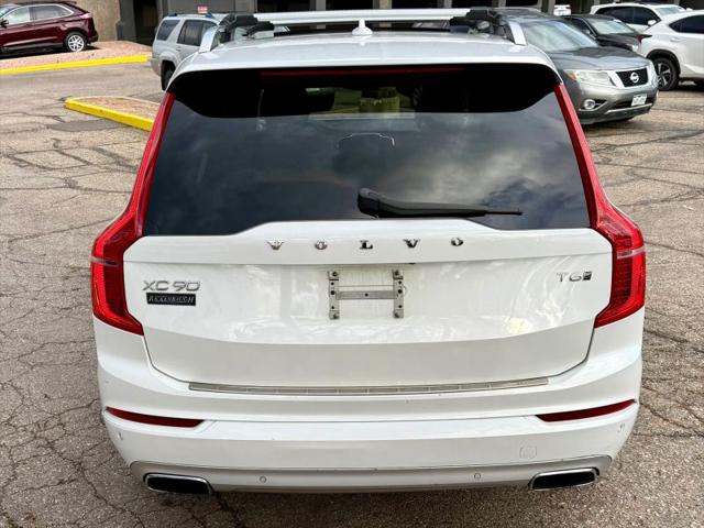 2016 Volvo XC90 T6 Momentum