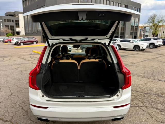 2016 Volvo XC90 T6 Momentum