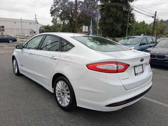 2016 Ford Fusion Hybrid SE