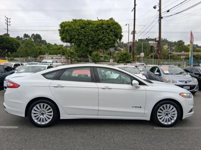 2016 Ford Fusion Hybrid SE