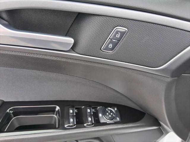 2016 Ford Fusion Hybrid SE