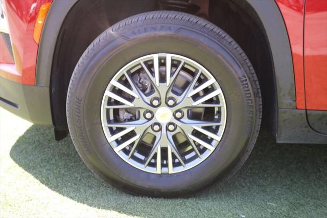 2025 Chevrolet Traverse AWD LT