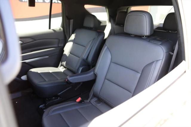 2025 Chevrolet Traverse AWD LT