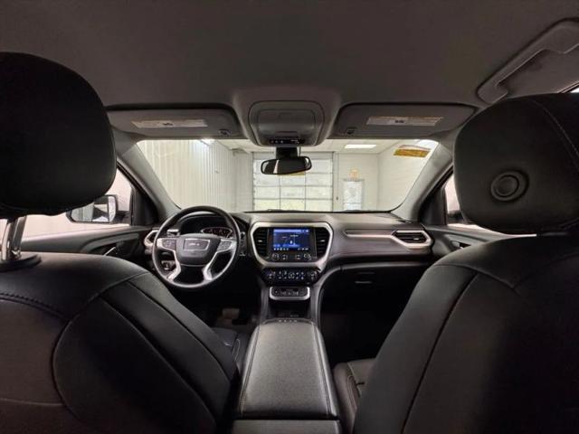 2023 GMC Acadia AWD SLT