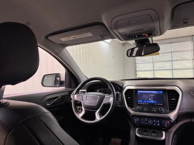 2023 GMC Acadia AWD SLT
