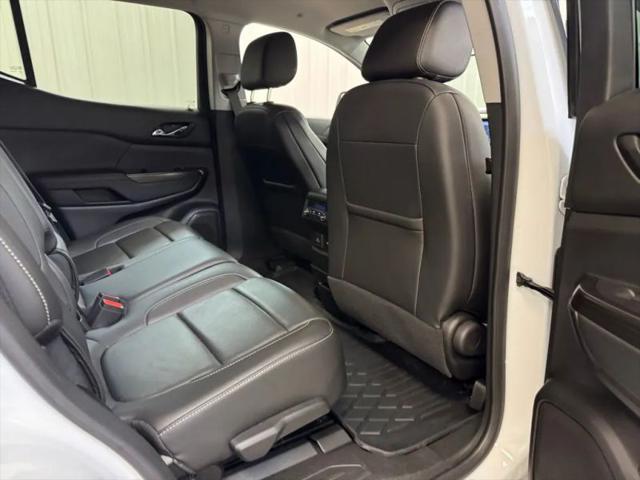 2023 GMC Acadia AWD SLT