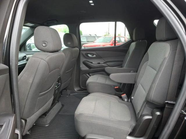 2022 Chevrolet Traverse AWD LT Cloth