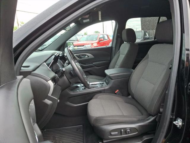 2022 Chevrolet Traverse AWD LT Cloth