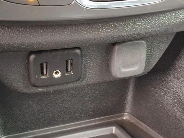 2022 Chevrolet Traverse AWD LT Cloth