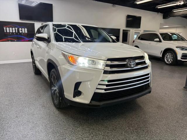 2018 Toyota Highlander LE for sale in Orlando, FL