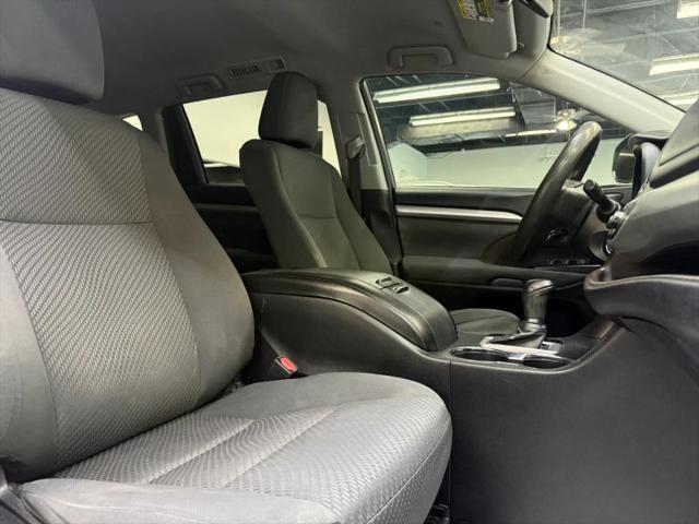 2018 Toyota Highlander LE