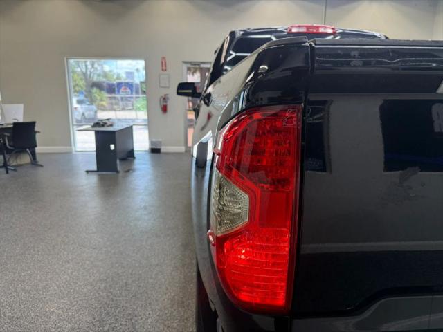 2017 Toyota Tundra SR5 5.7L V8