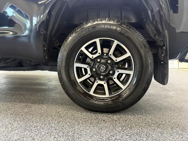 2017 Toyota Tundra SR5 5.7L V8