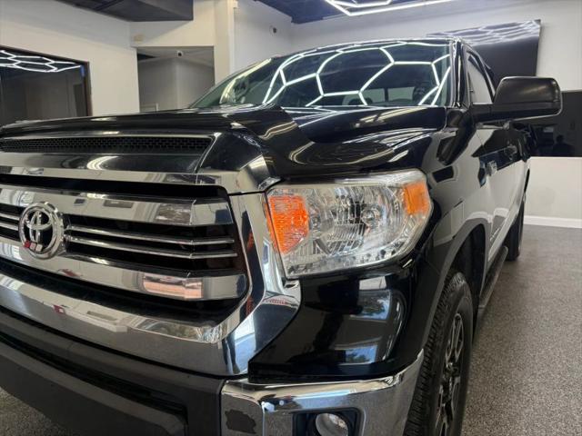 2017 Toyota Tundra SR5 5.7L V8