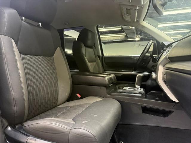 2017 Toyota Tundra SR5 5.7L V8