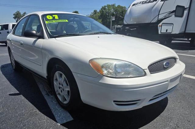 2007 Ford Taurus SE