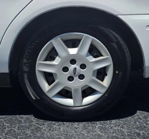 2007 Ford Taurus SE