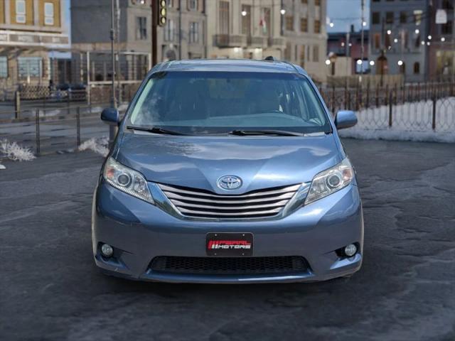 2015 Toyota Sienna XLE 7 Passenger