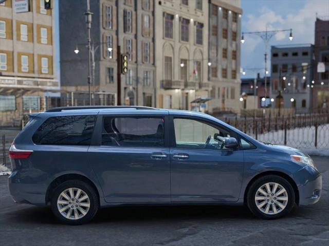 2015 Toyota Sienna XLE 7 Passenger