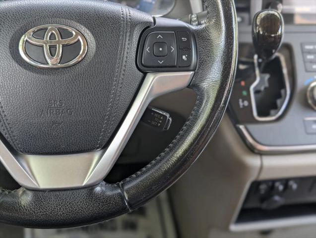 2015 Toyota Sienna XLE 7 Passenger