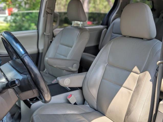 2015 Toyota Sienna XLE 7 Passenger