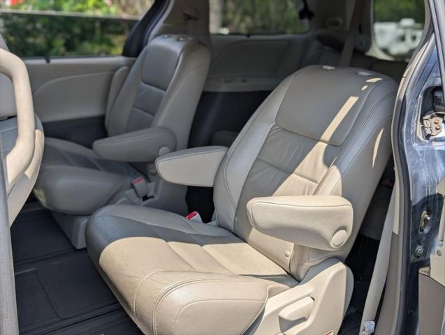 2015 Toyota Sienna XLE 7 Passenger