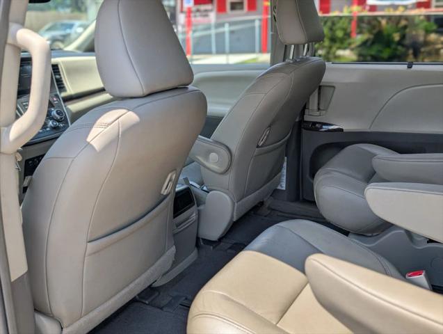 2015 Toyota Sienna XLE 7 Passenger