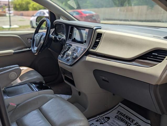 2015 Toyota Sienna XLE 7 Passenger