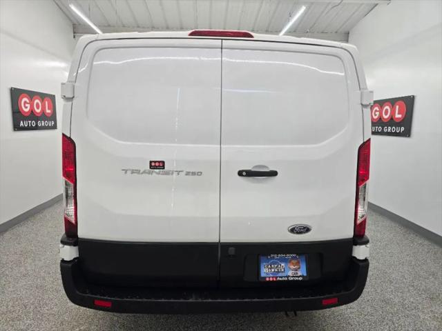 2020 Ford Transit Cargo Van w/RWB
