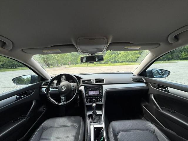 2012 Volkswagen Passat 2.5L SE