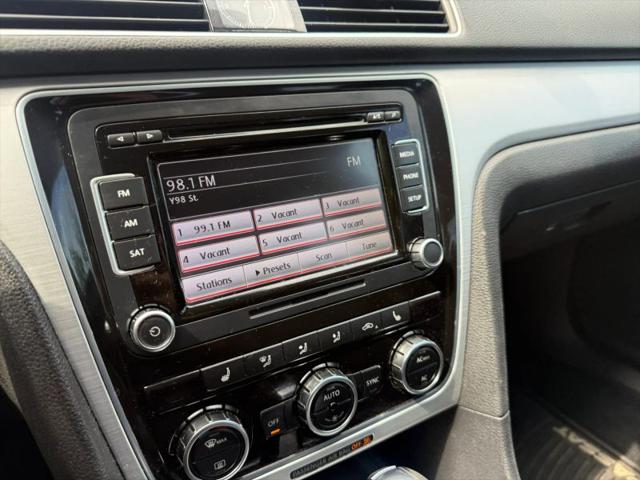 2012 Volkswagen Passat 2.5L SE