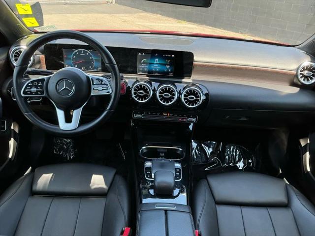 2019 Mercedes-Benz A 220 A 220