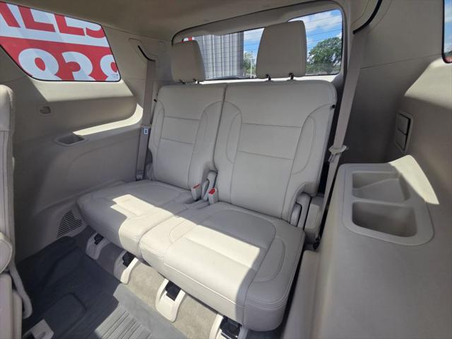 2023 GMC Acadia FWD Denali
